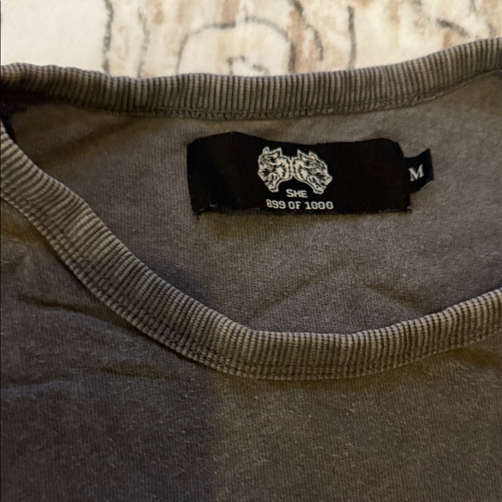 Darc Sport Graphic Crop Top - Picture 2 of 3